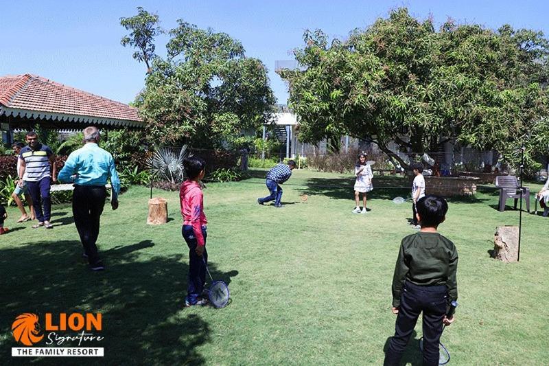 Lion Signature Family Resort Sasan Gir Luaran gambar